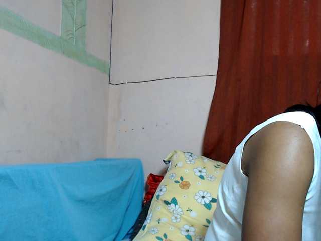 Rsylvie live cam preview
