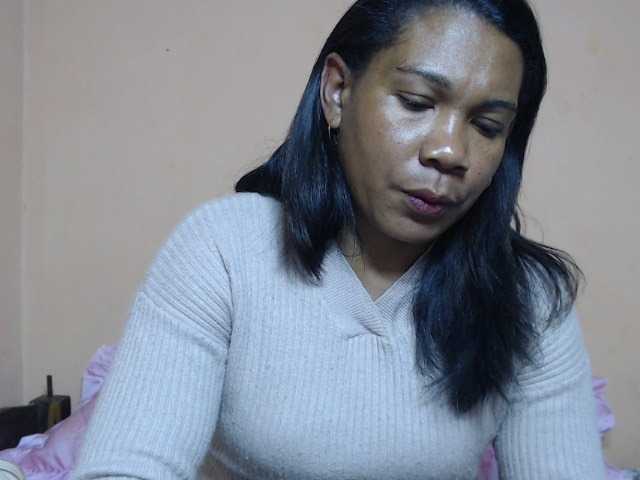 Rsylvie live webcam show