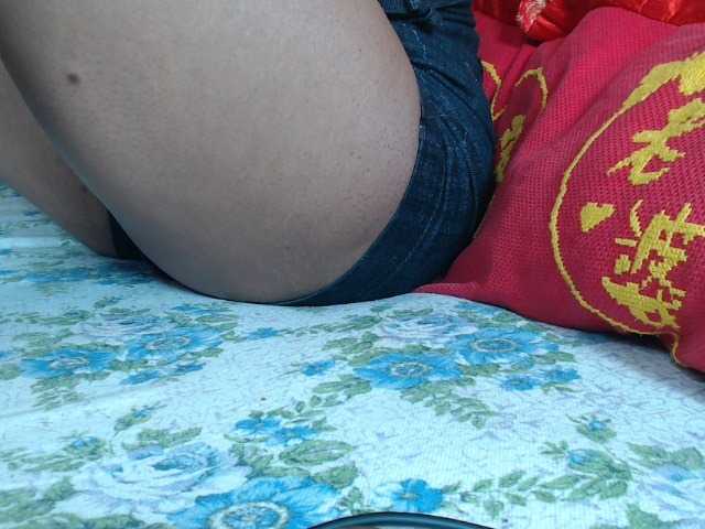 Rsylvie live cam on BongaCams