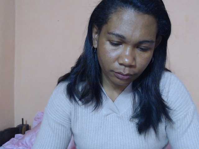 Rsylvie live webcam show