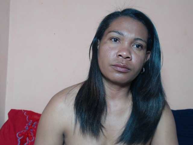 Rsylvie live cam on BongaCams