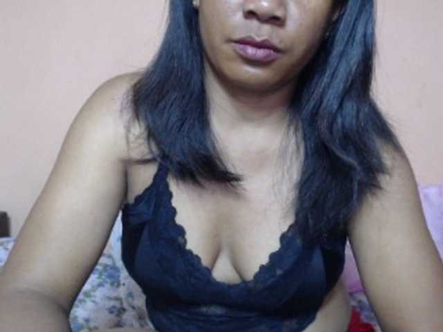 Rsylvie live webcam show