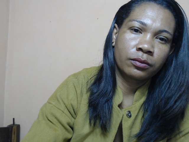 Rsylvie live cam on BongaCams