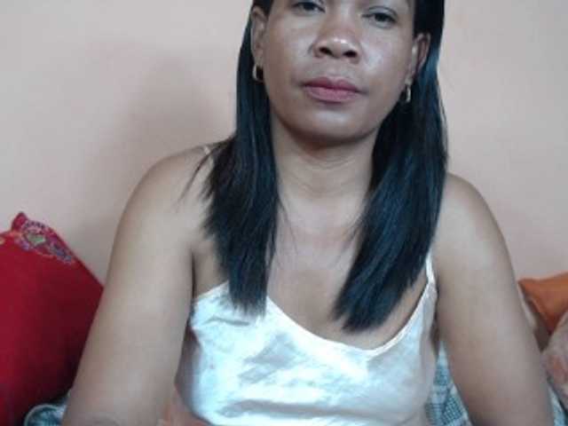 Rsylvie live cam on BongaCams