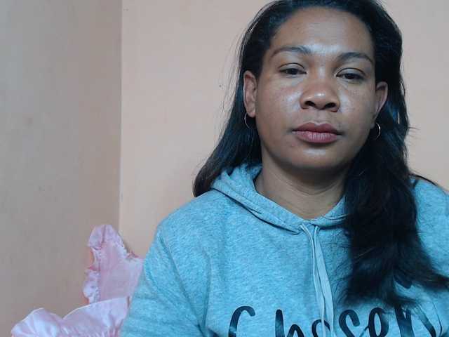 Rsylvie live webcam show