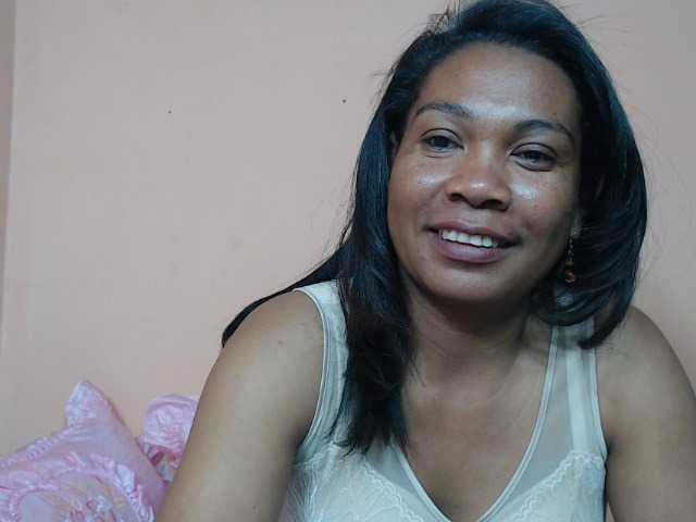 Rsylvie live cam on BongaCams