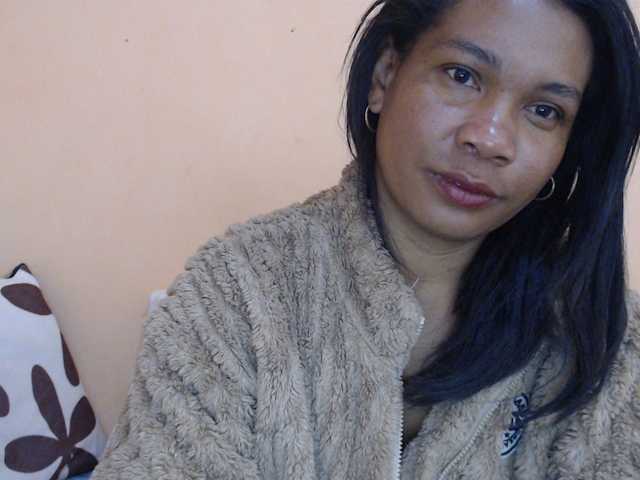 Rsylvie live cam on BongaCams