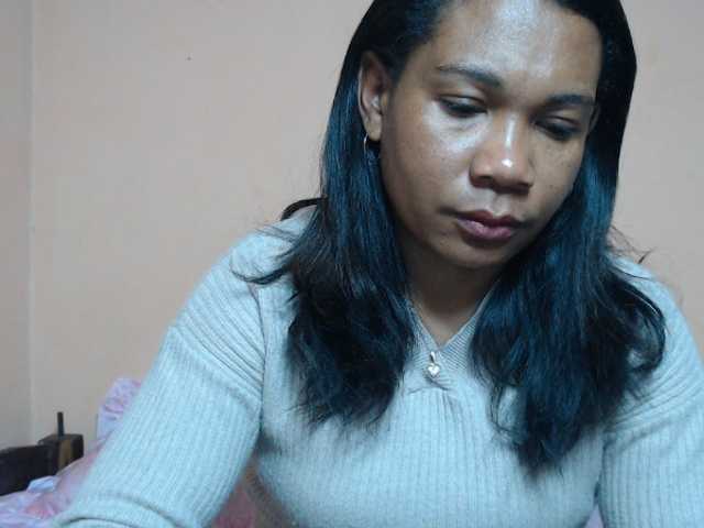 Rsylvie live webcam show
