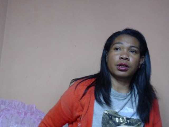Rsylvie live webcam show