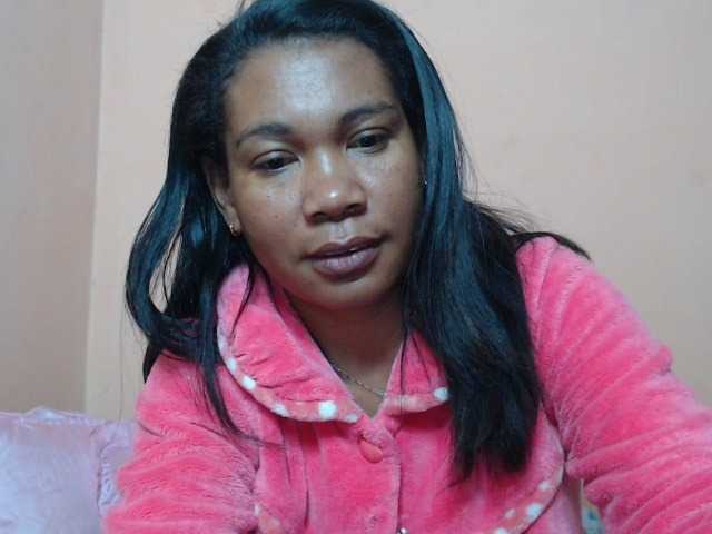 Rsylvie live webcam show