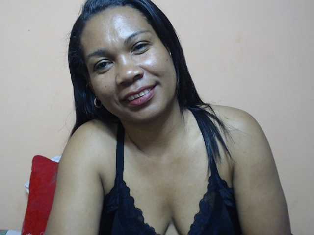 Rsylvie live cam on BongaCams