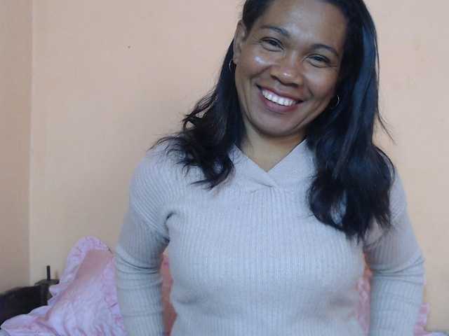 Rsylvie live webcam show