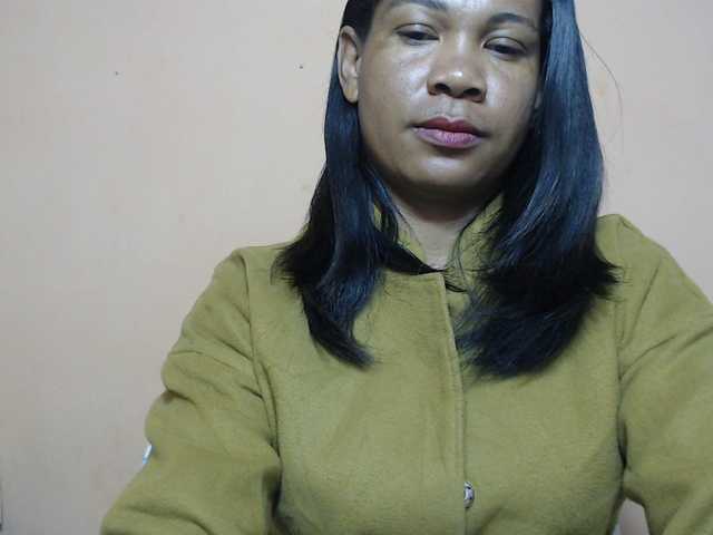 Rsylvie live cam on BongaCams