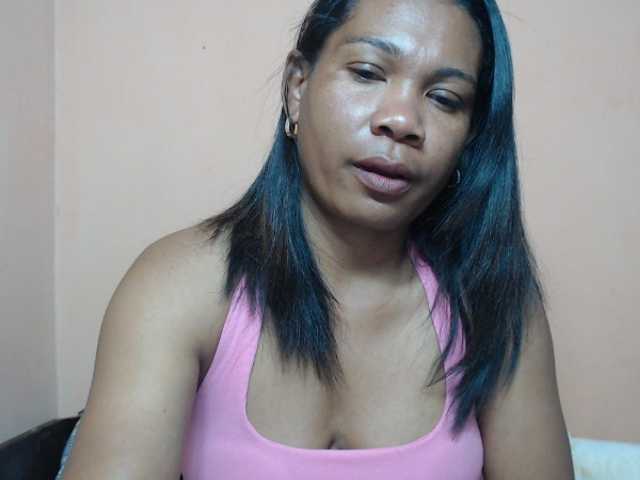 Rsylvie live cam on BongaCams