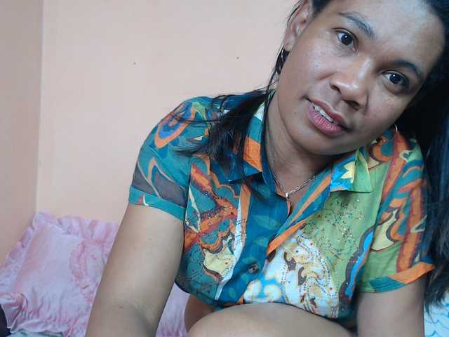 Rsylvie live cam on BongaCams