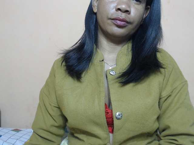 Rsylvie live cam on BongaCams