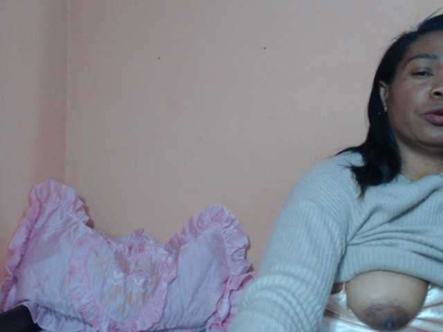 Rsylvie live webcam show
