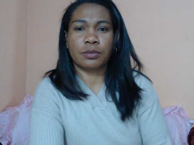 Rsylvie live webcam show