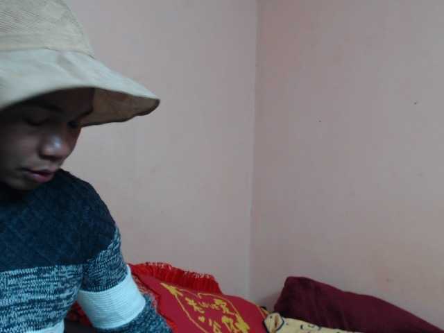 Rsylvie live cam on BongaCams