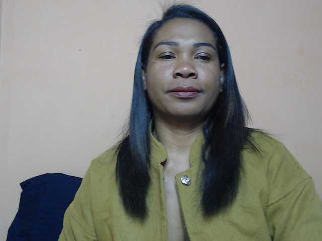 Rsylvie live cam on BongaCams