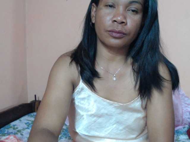 Rsylvie live webcam show
