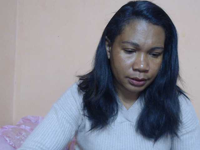 Rsylvie live webcam show