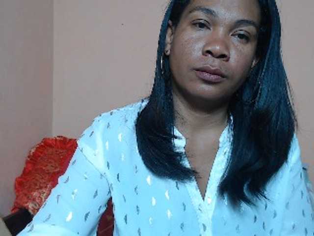 Rsylvie live cam on BongaCams