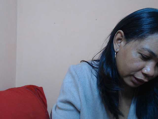 Rsylvie live cam on BongaCams