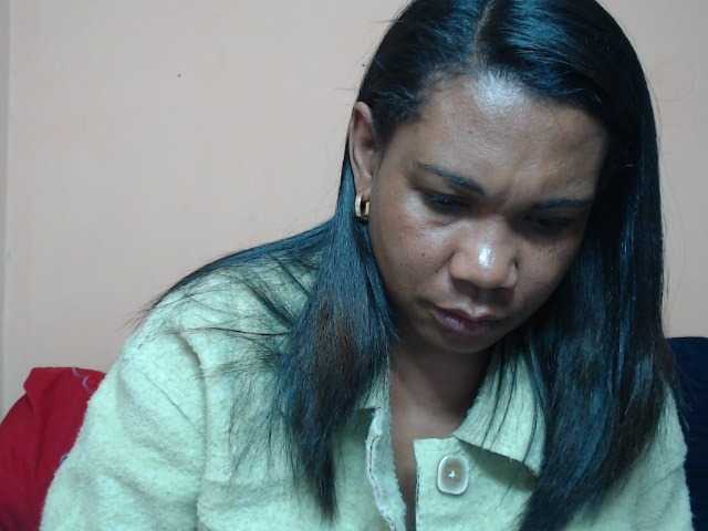 Rsylvie live cam on BongaCams