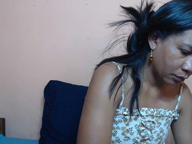 Rsylvie live cam on BongaCams
