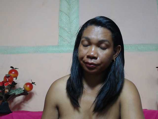 Rsylvie's BongaCams show and profile