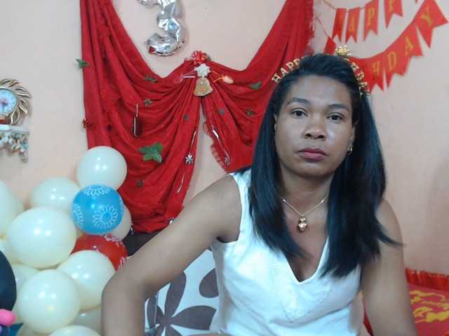 Rsylvie live cam on BongaCams