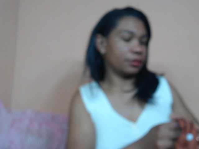 Rsylvie live cam on BongaCams