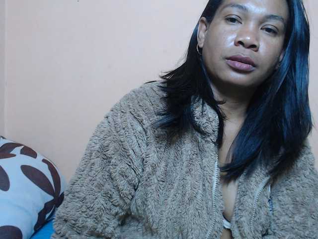 Rsylvie live cam on BongaCams
