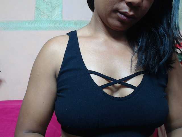 Rsylvie's BongaCams show and profile