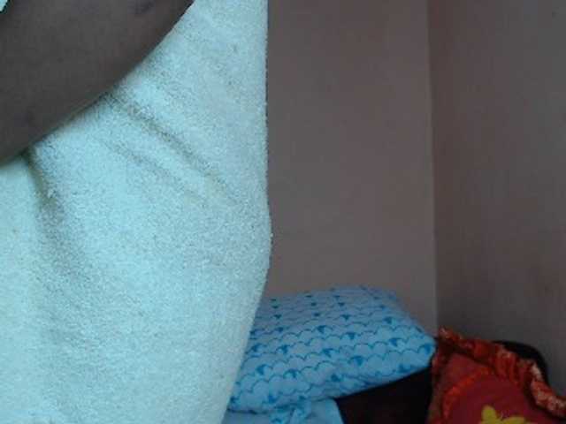 Rsylvie live cam on BongaCams