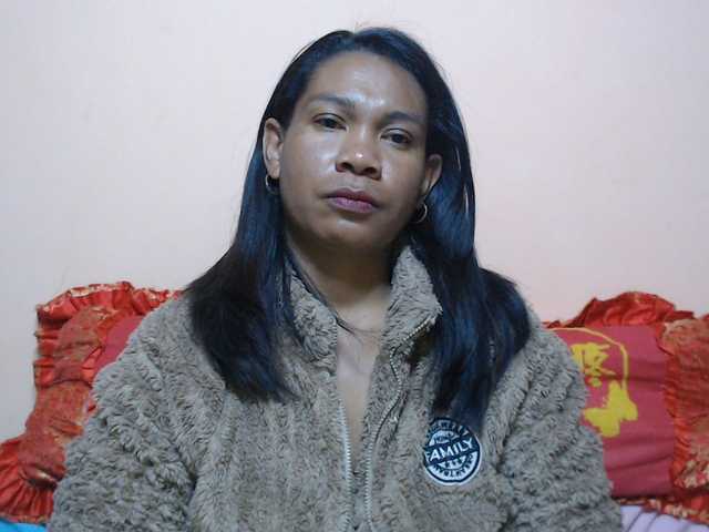 Rsylvie live cam on BongaCams