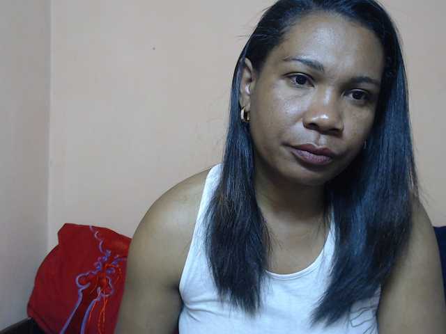 Rsylvie live cam on BongaCams