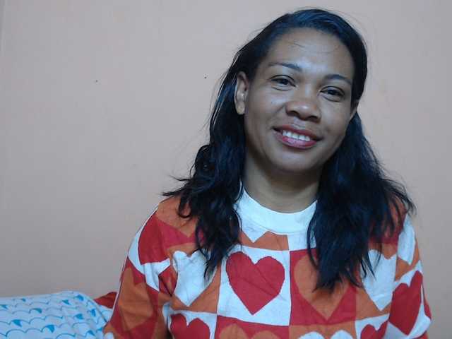 Rsylvie live cam on BongaCams