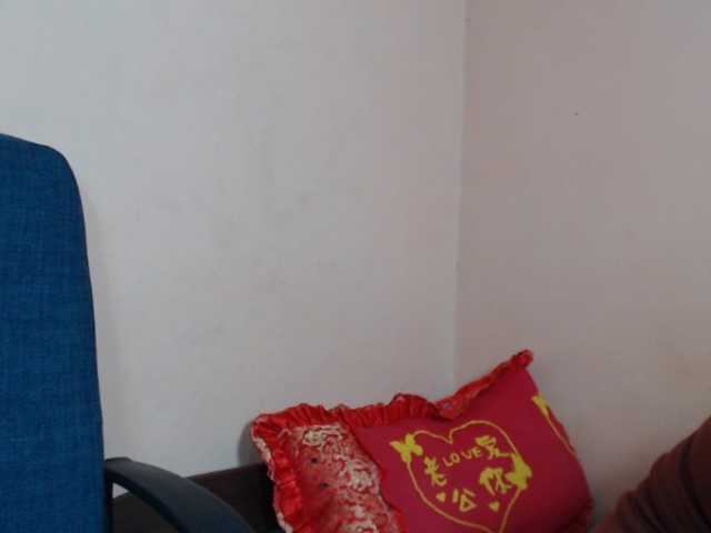 Rsylvie live cam on BongaCams