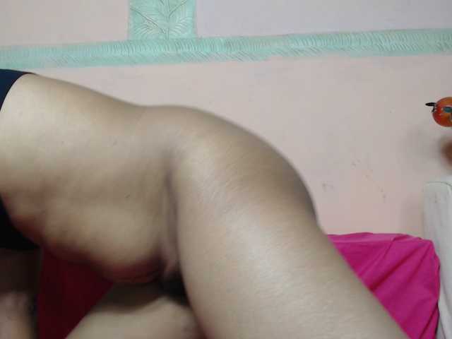 Rsylvie's BongaCams show and profile