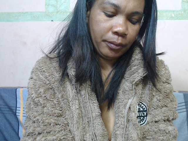 Rsylvie live cam on BongaCams