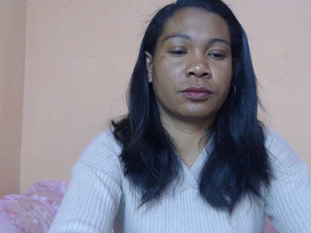 Rsylvie live cam on BongaCams