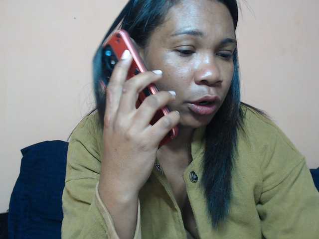 Rsylvie live cam on BongaCams