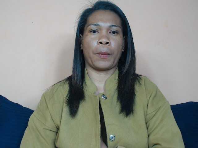Rsylvie live cam on BongaCams