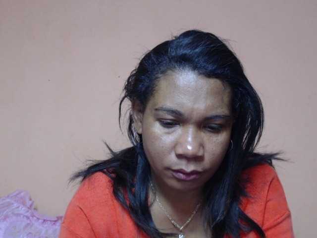 Rsylvie live webcam show