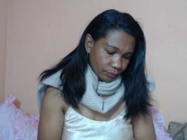 Rsylvie live webcam show