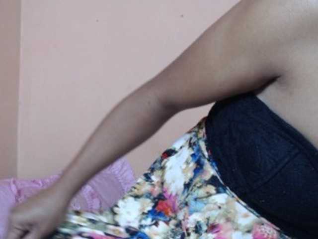 Rsylvie live cam on BongaCams