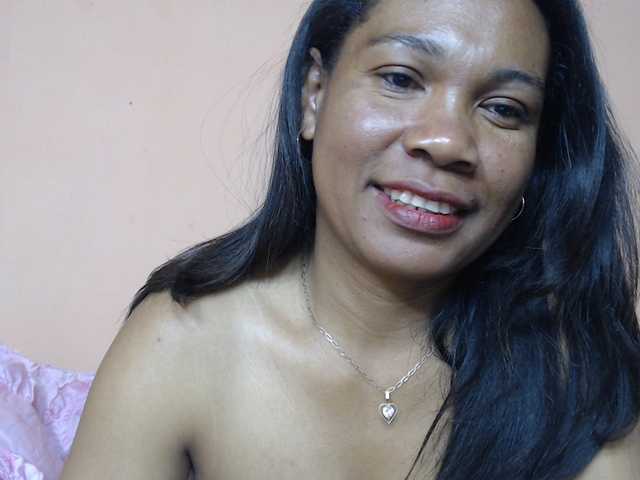 Rsylvie live webcam show