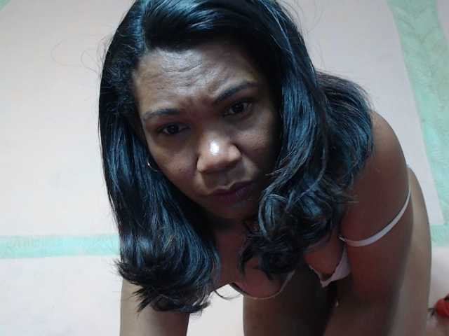 Rsylvie's BongaCams show and profile